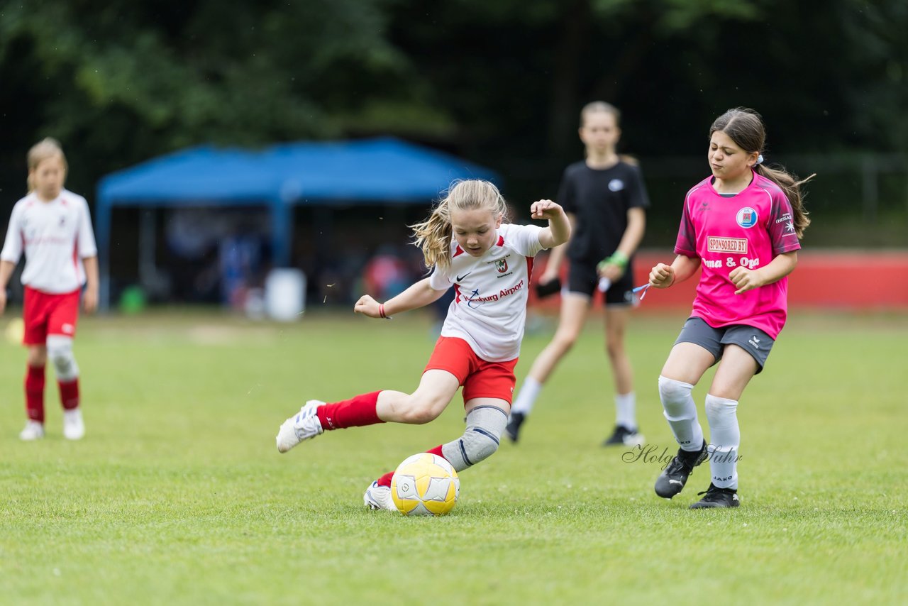 Bild 563 - Loewinnen Cup